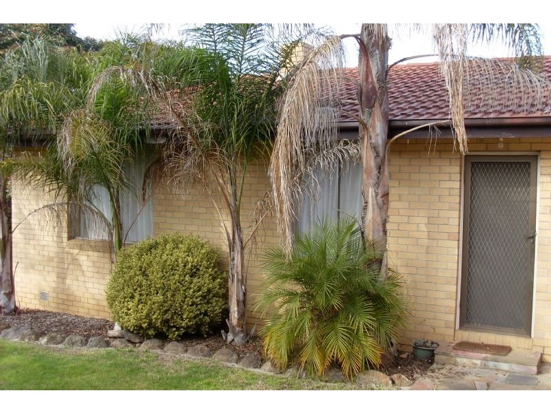 15 Trent Court, Notting Hill VIC 3168