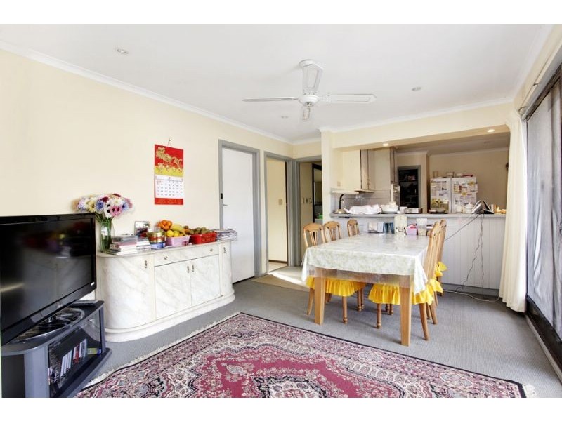 24 Montclair Avenue, Glen Waverley VIC 3150