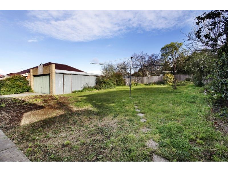 24 Montclair Avenue, Glen Waverley VIC 3150