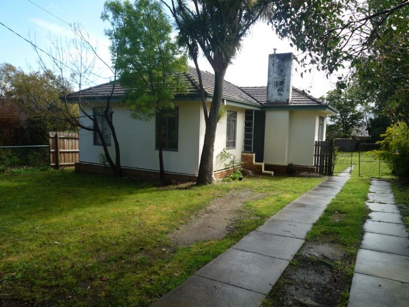 11 Station Avenue, Ashwood VIC 3147