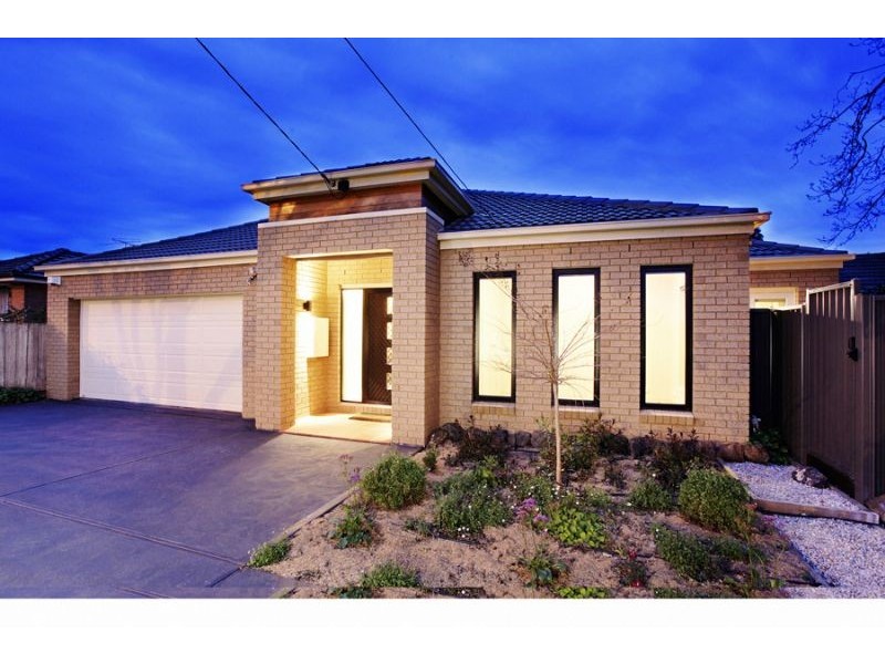126 Blackburn Road, Glen Waverley VIC 3150