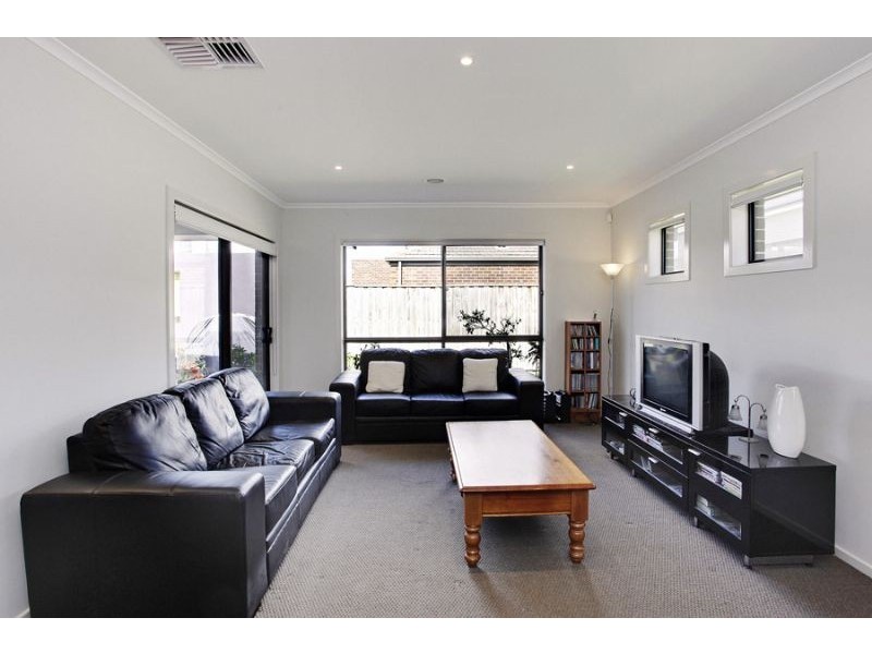 16 Trentbridge Road, Mulgrave VIC 3170