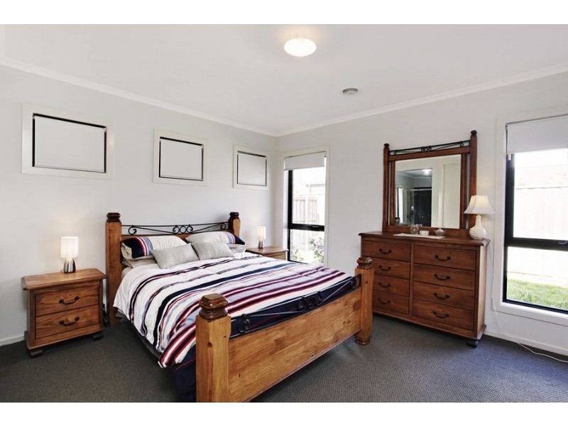 16 Trentbridge Road, Mulgrave VIC 3170