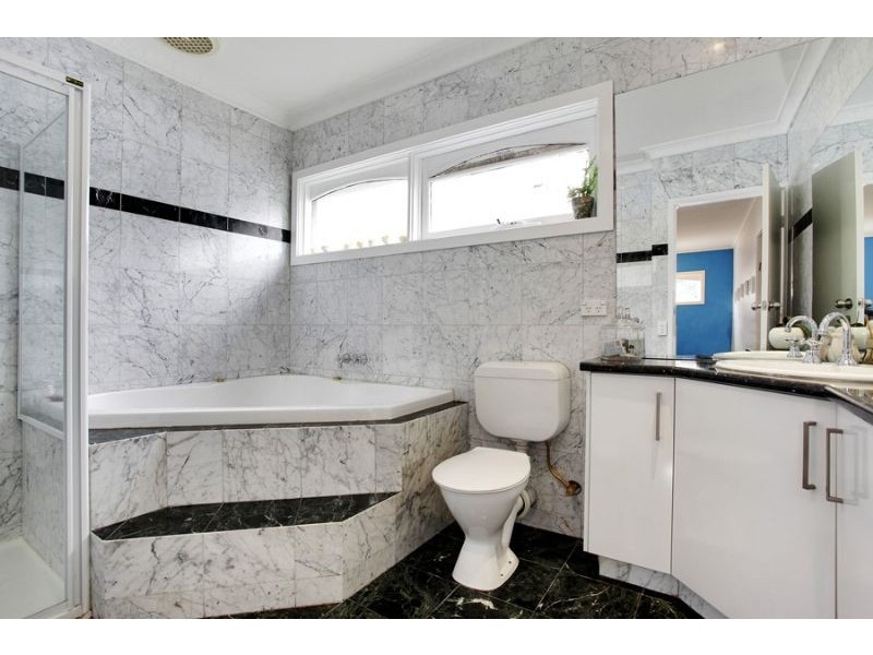 9 Pioneer Court, Wheelers Hill VIC 3150