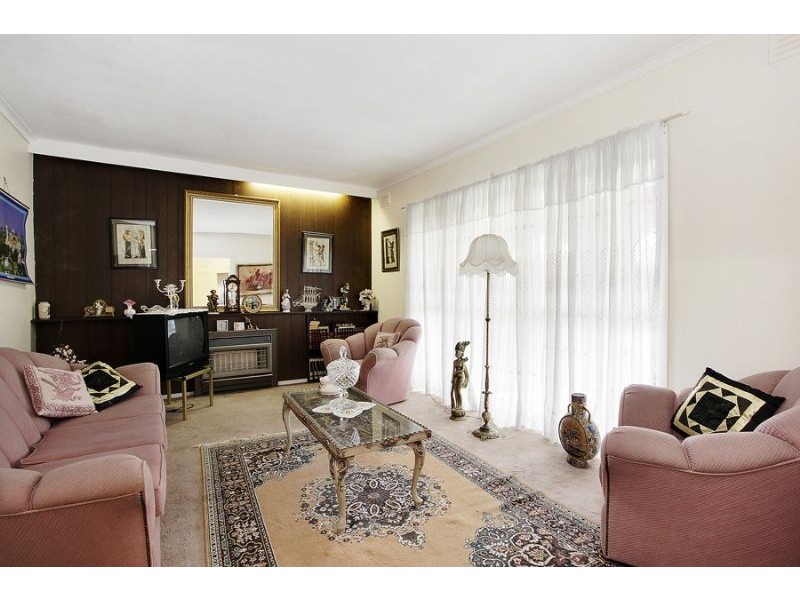 24 Seaview Crescent, Mulgrave VIC 3170