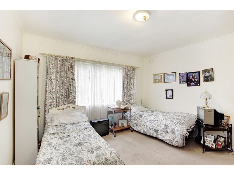 24 Seaview Crescent, Mulgrave VIC 3170