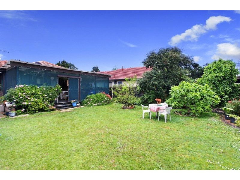 24 Seaview Crescent, Mulgrave VIC 3170