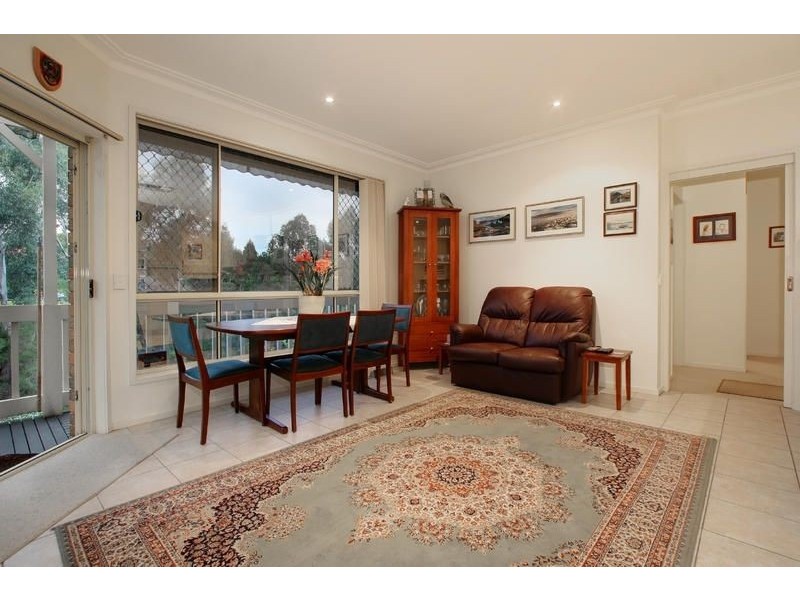 2/35 Dunscombe Avenue, Glen Waverley VIC 3150