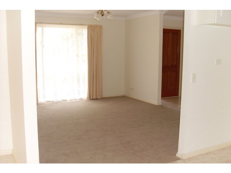 1/20 Meadow Cres, Mount Waverley VIC 3149