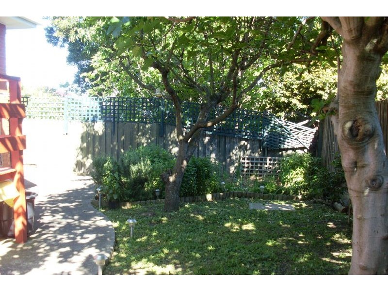 2/13 Moona Street, Burwood East VIC 3151