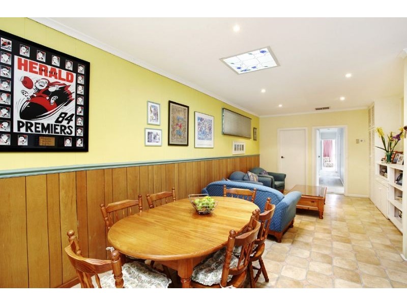 12 Greenways Road, Glen Waverley VIC 3150