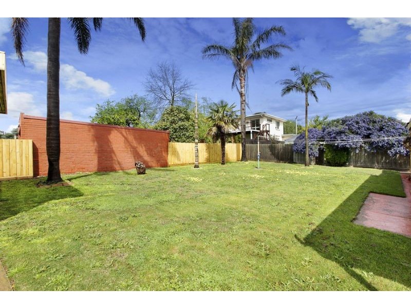 18 Eildon Road, Ashwood VIC 3147