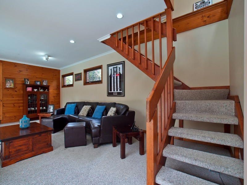 32 Cambrian Crescent, Wheelers Hill VIC 3150