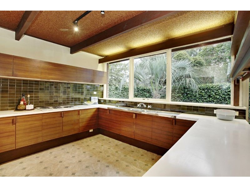 38 Glentower Drive, Glen Waverley VIC 3150