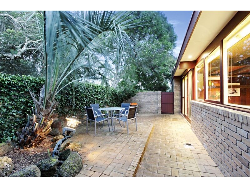 38 Glentower Drive, Glen Waverley VIC 3150
