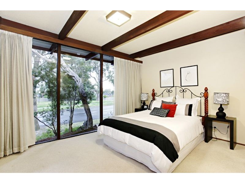 38 Glentower Drive, Glen Waverley VIC 3150