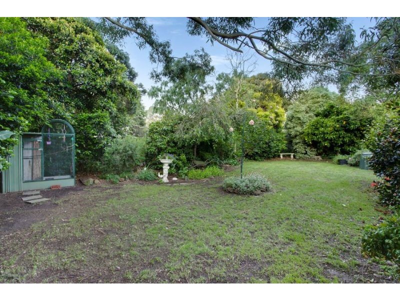 10 Belvedere Avenue, Wheelers Hill VIC 3150