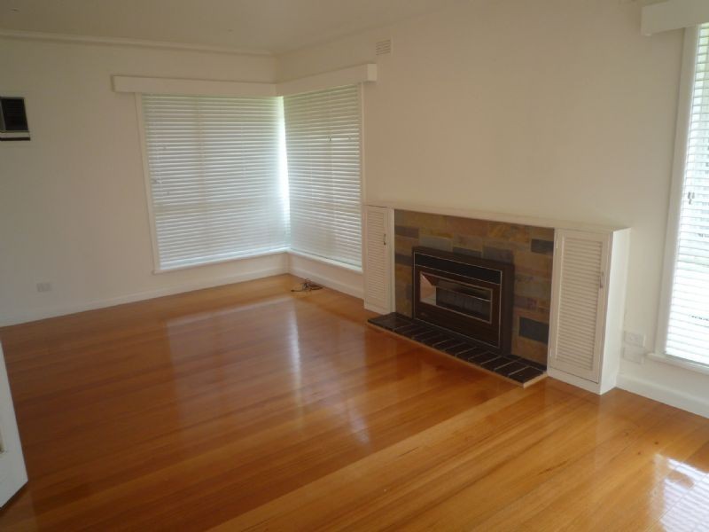 42 Price Avenue, Mount Waverley VIC 3149