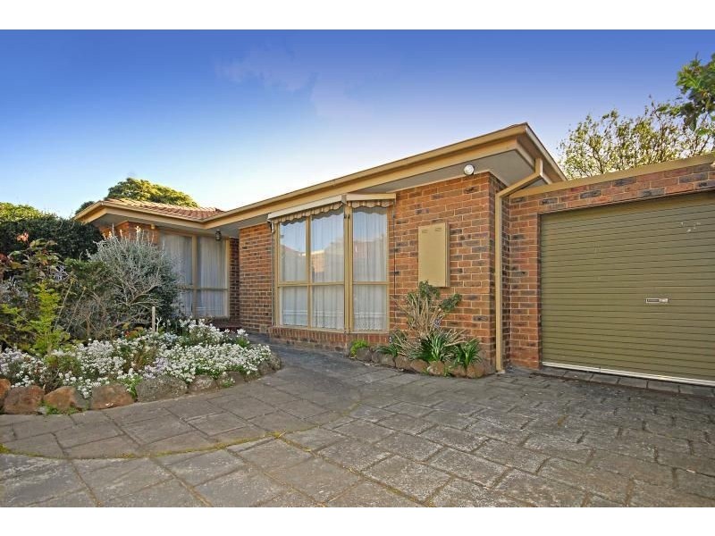 2/9 Richard Street, Glen Waverley VIC 3150