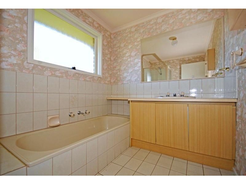 2/9 Richard Street, Glen Waverley VIC 3150