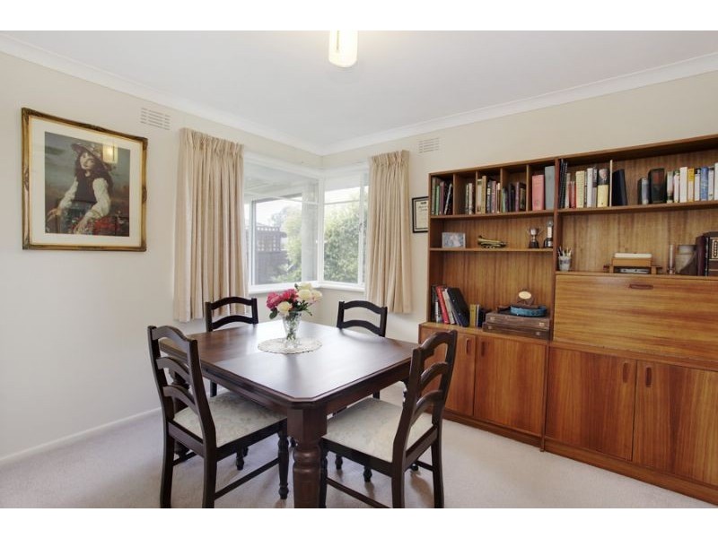 6 Cambridge Drive, Glen Waverley VIC 3150