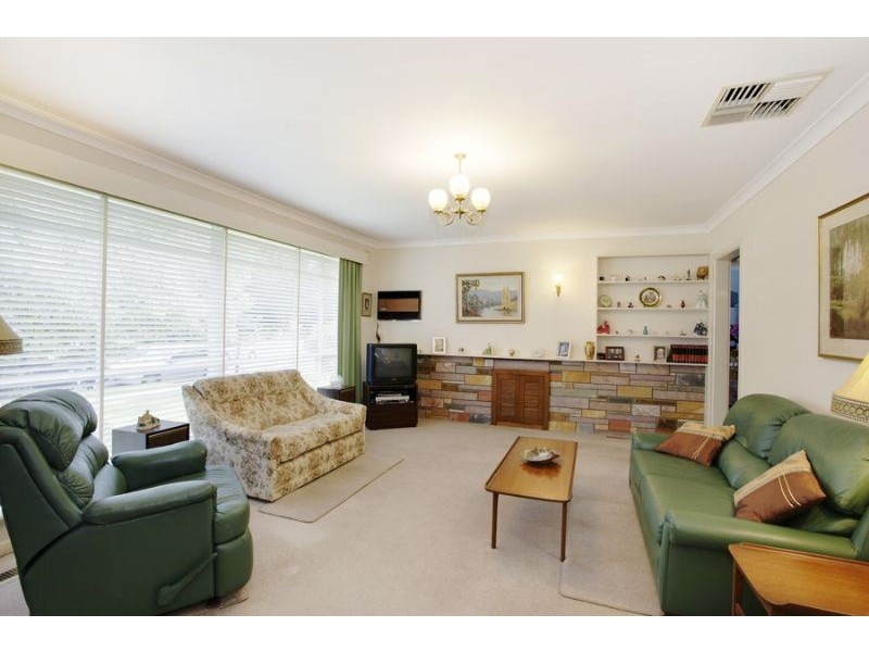 6 Cambridge Drive, Glen Waverley VIC 3150