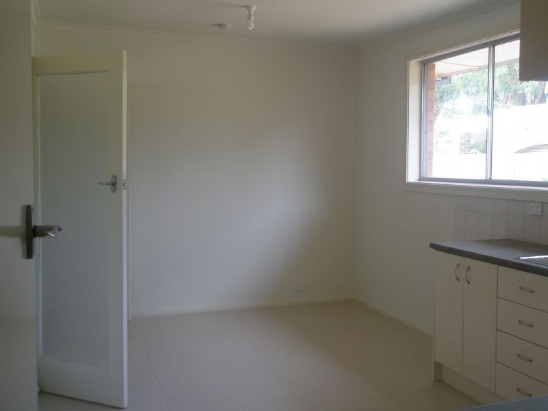 68 Watsons Road, Glen Waverley VIC 3150
