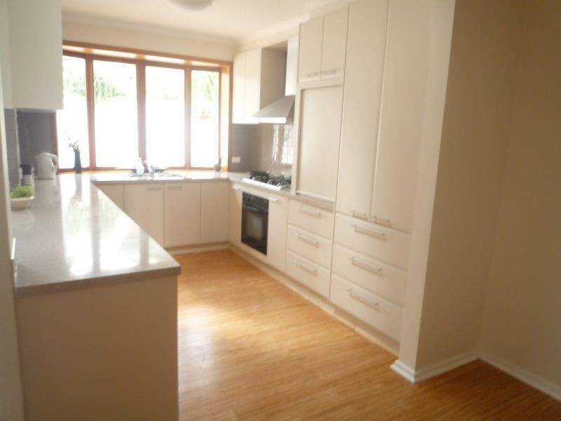 18 Wellesley Road, Glen Waverley VIC 3150