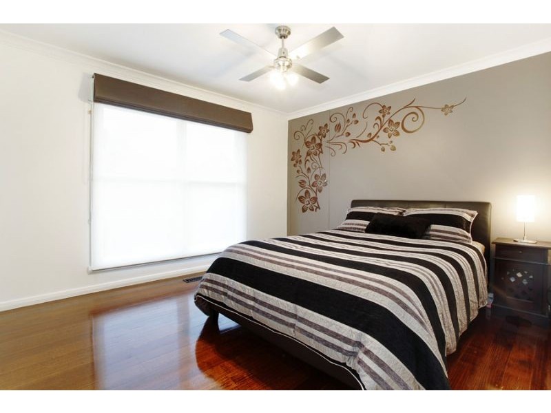 55 Rivett Crescent, Mulgrave VIC 3170