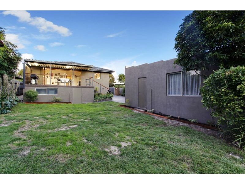 55 Rivett Crescent, Mulgrave VIC 3170