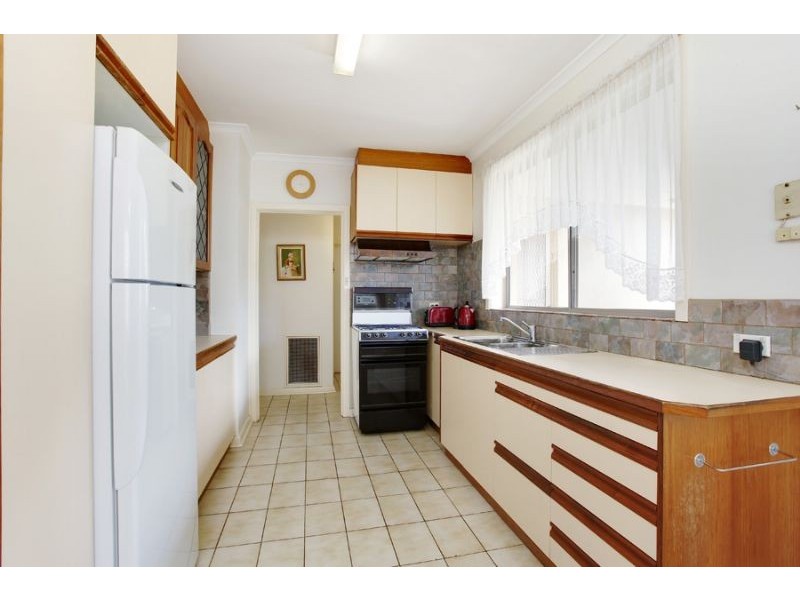 32 Hampshire Road, Glen Waverley VIC 3150