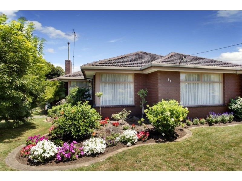 92 Whites lane, Glen Waverley VIC 3150