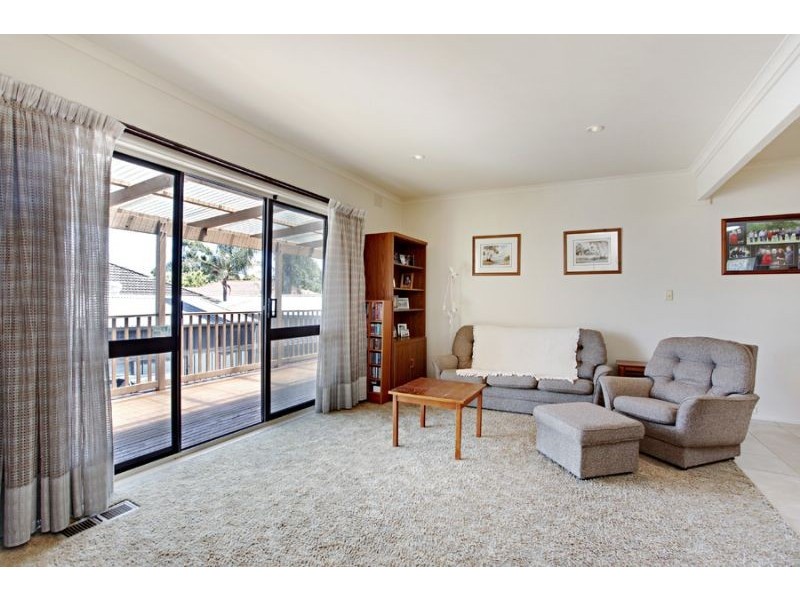 92 Whites lane, Glen Waverley VIC 3150