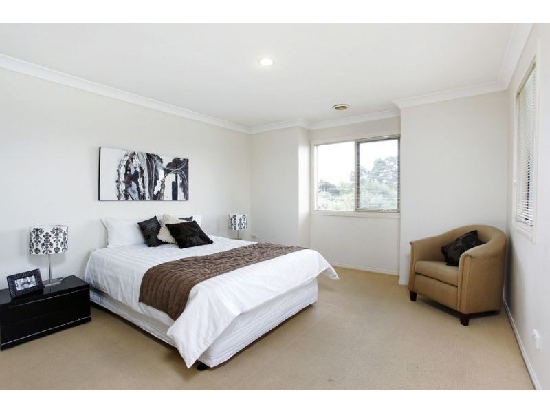 14/2 McKelvie Court, Glen Waverley VIC 3150