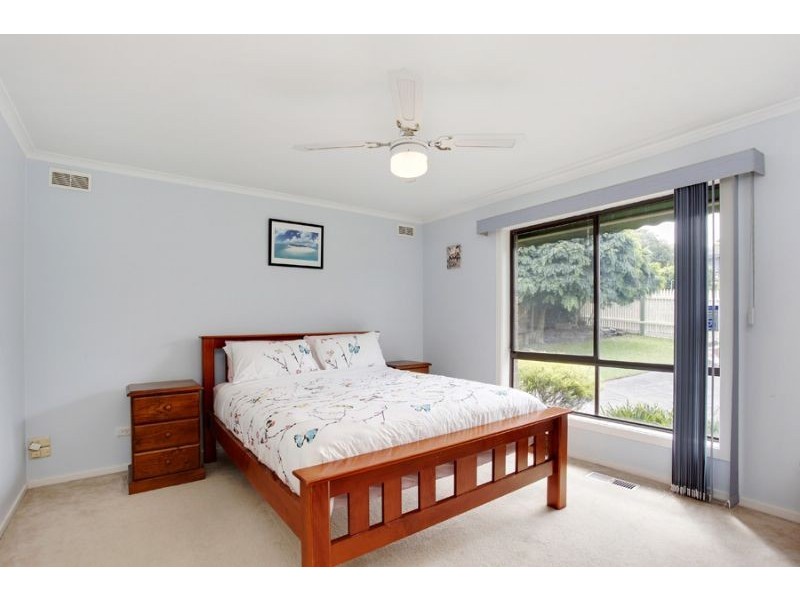 15 Mardene Court, Mulgrave VIC 3170
