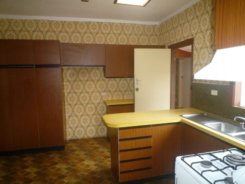 18 Kemp Avenue, Mount Waverley VIC 3149