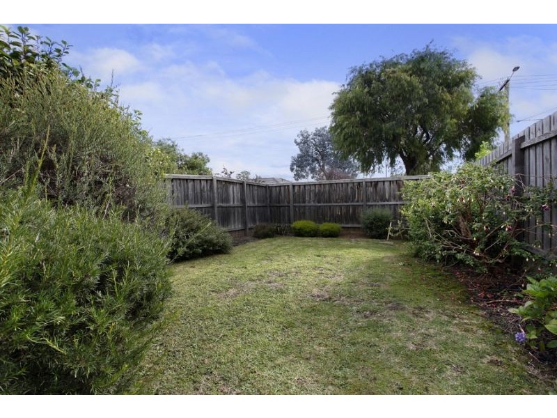 15 Ninevah Crescent, Wheelers Hill VIC 3150