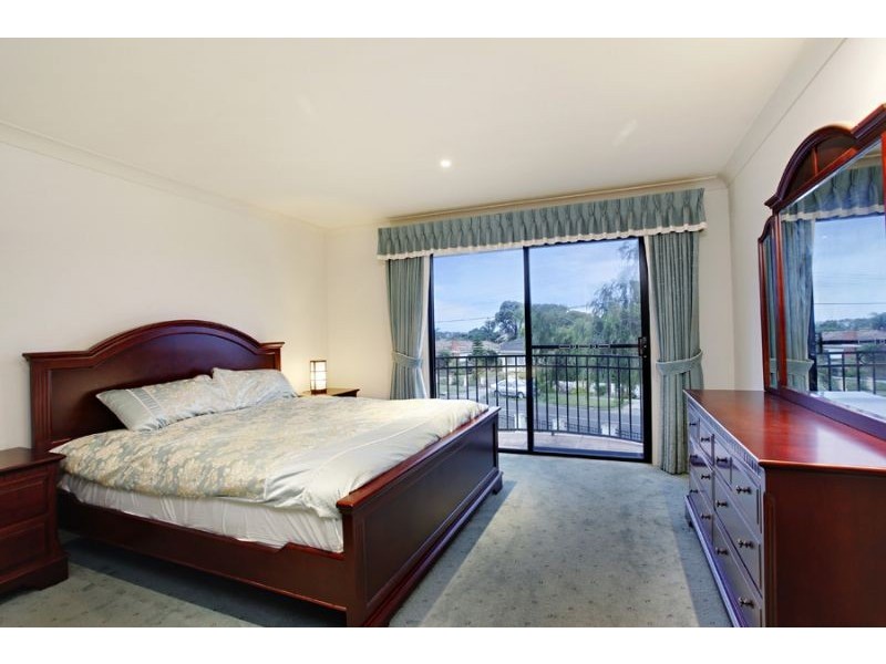 28 Seaview Crescent, Mulgrave VIC 3170