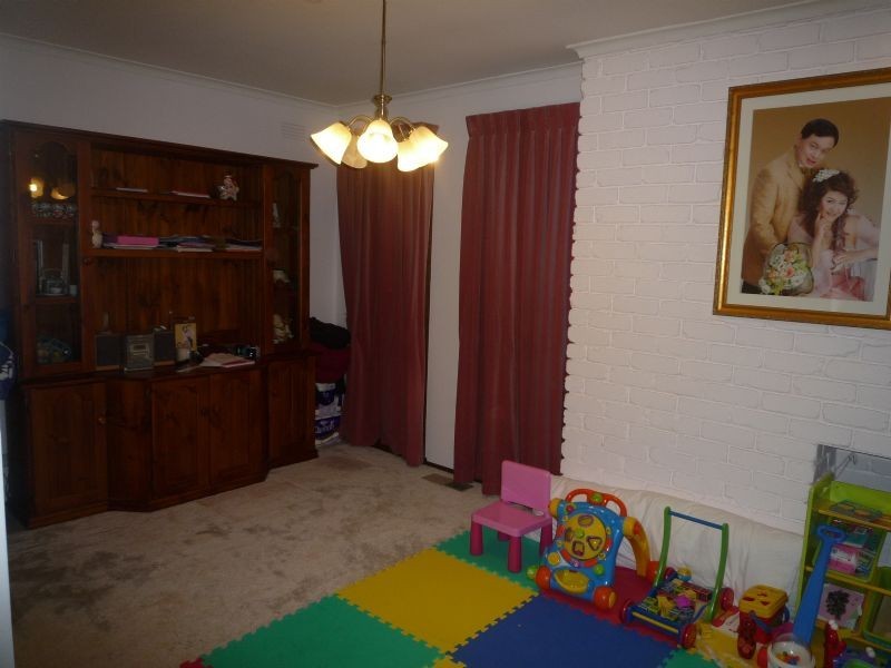 32 Rosemary Street, Chadstone VIC 3148