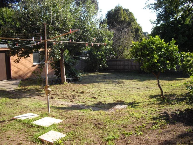 27 Talbot Road, Mount Waverley VIC 3149