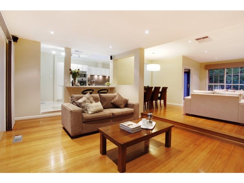 27 Withers Avenue, Mulgrave VIC 3170