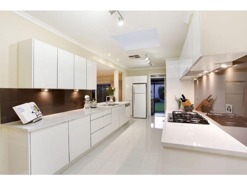 27 Withers Avenue, Mulgrave VIC 3170