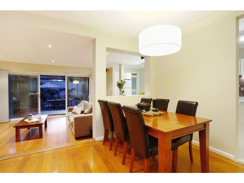 27 Withers Avenue, Mulgrave VIC 3170