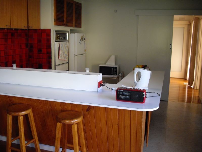 8 Glenwood Avenue, Glen Waverley VIC 3150