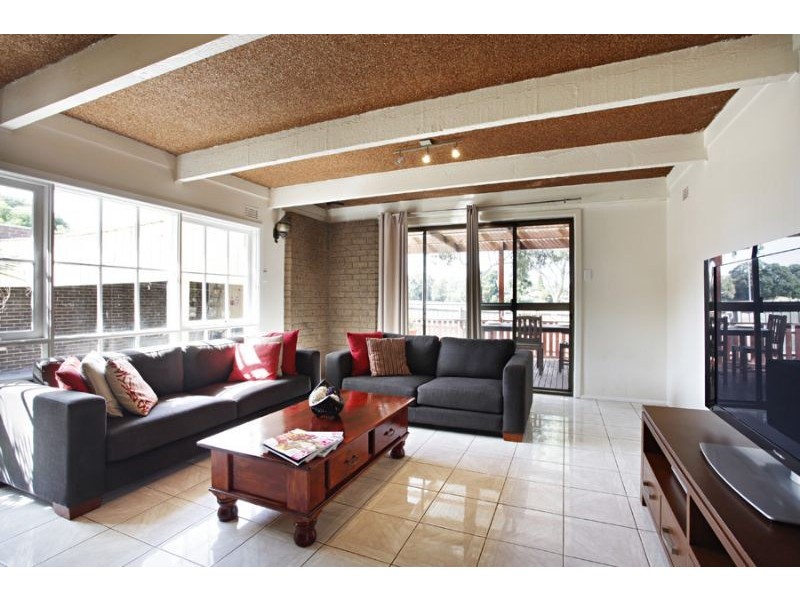 42 Withers Avenue, Mulgrave VIC 3170