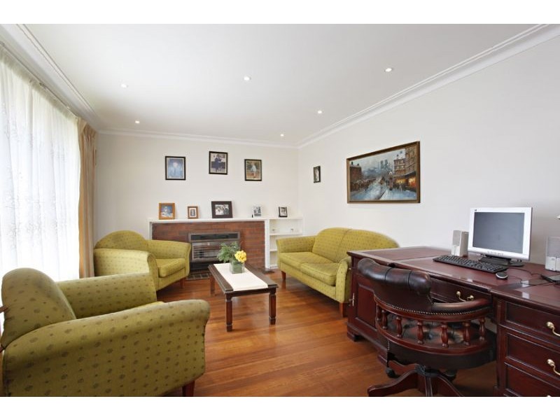 42 Withers Avenue, Mulgrave VIC 3170