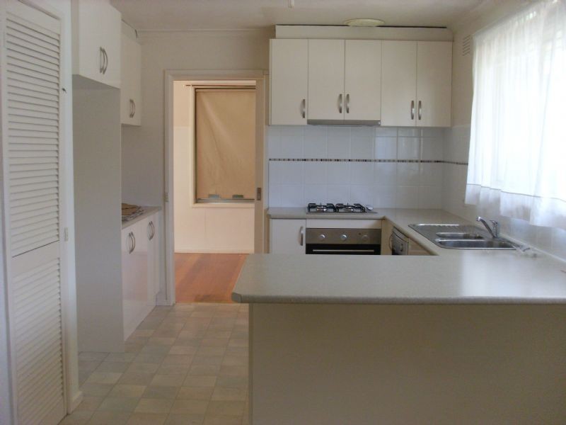 4 Wynyard Street, Glen Waverley VIC 3150