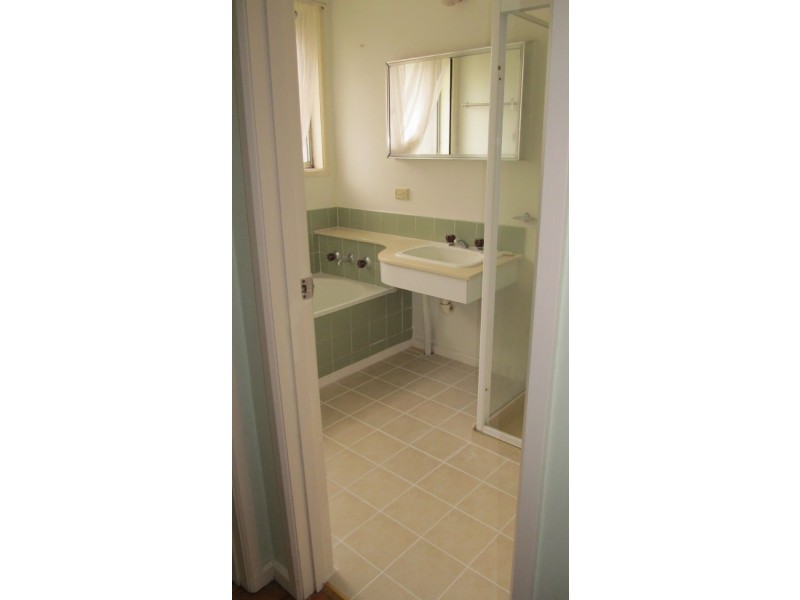 4 Wynyard Street, Glen Waverley VIC 3150