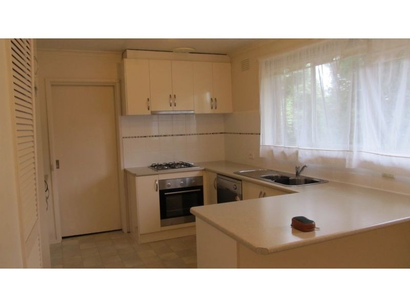 4 Wynyard Street, Glen Waverley VIC 3150