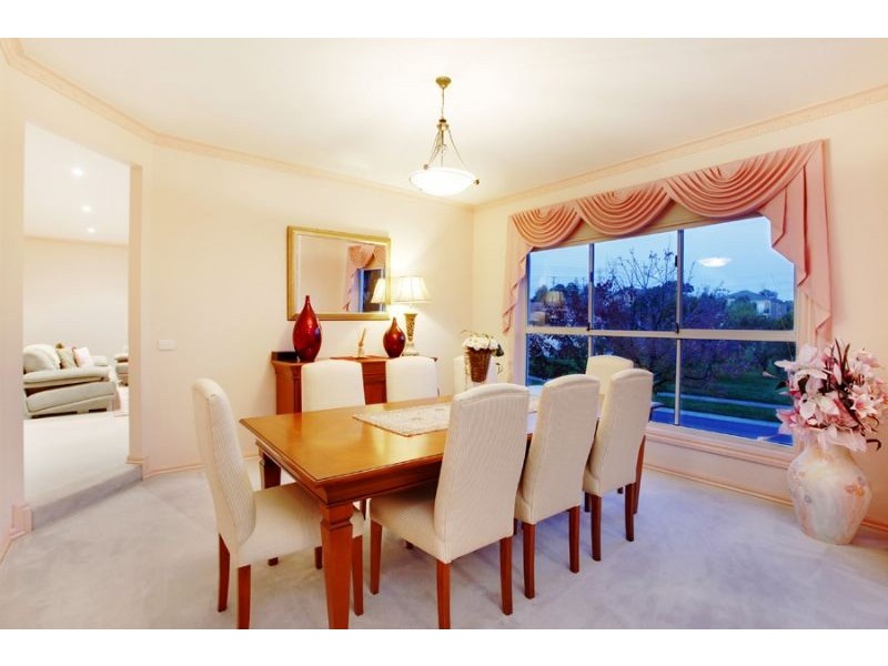 37 Baker Avenue, Glen Waverley VIC 3150